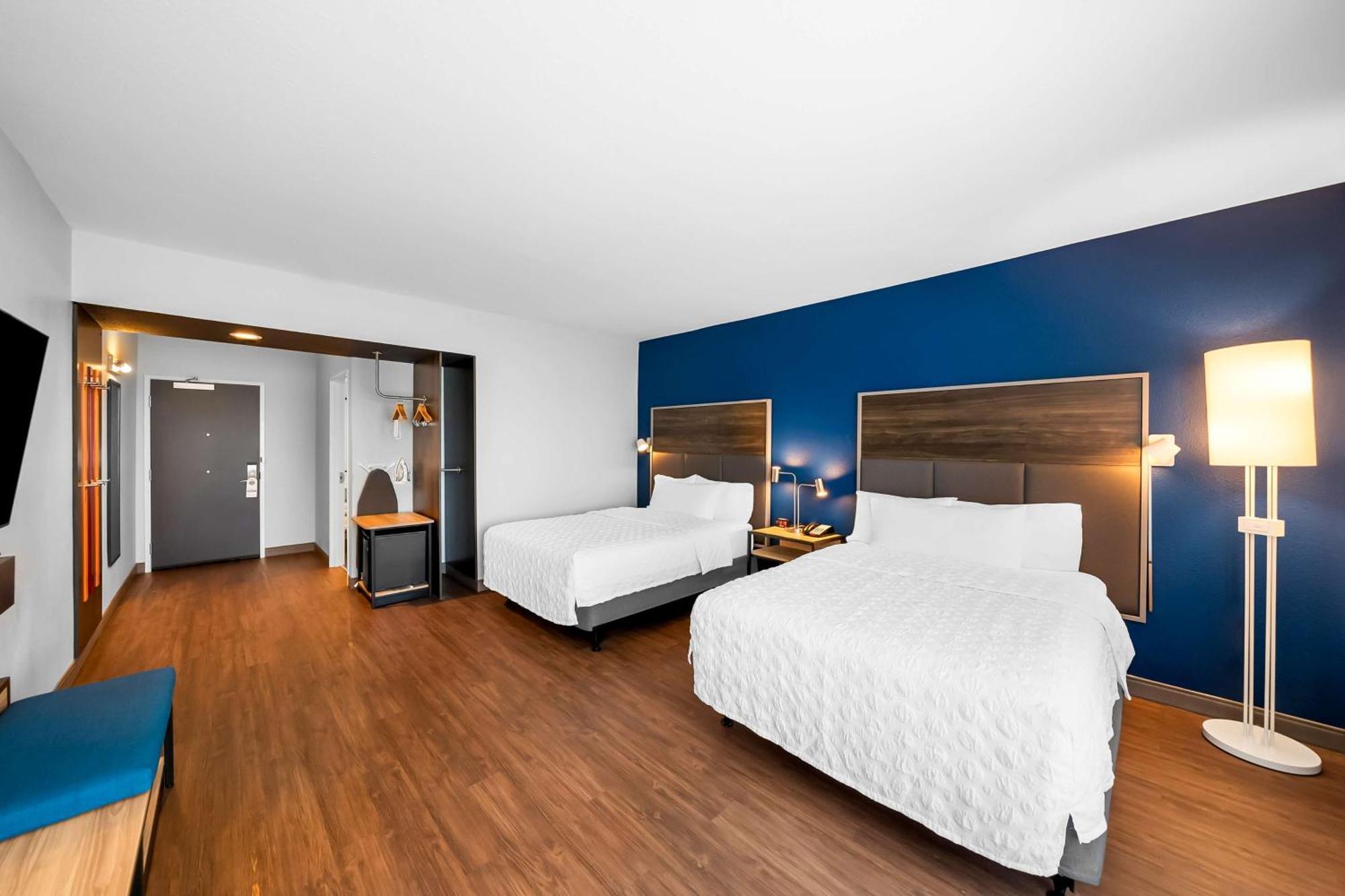 Tru By Hilton Plano Hwy 75 Hotel Exterior photo